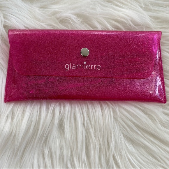 Glamierre Floating Hearts Brush Set - Picture 2 of 3